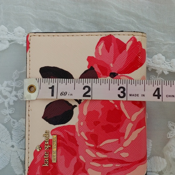 Kate Spade Cameron Street Roses Stacy Pink Saffiano Leather Bifold Wallet - Picture 9 of 17